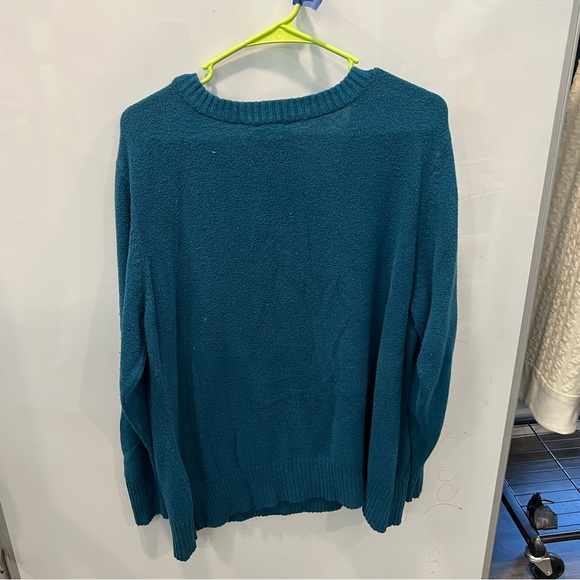 V Neck 2 button Sweater - Picture 2 of 2